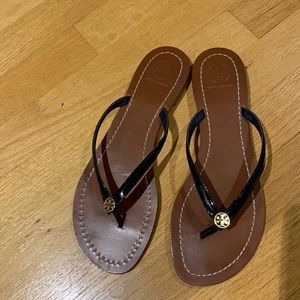 Tory Burch navy blue patent leather sandal